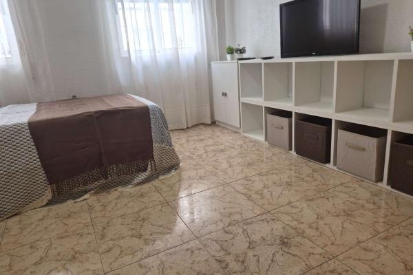 Piso en planta baja en Cartagena con patio y reforma de 2007